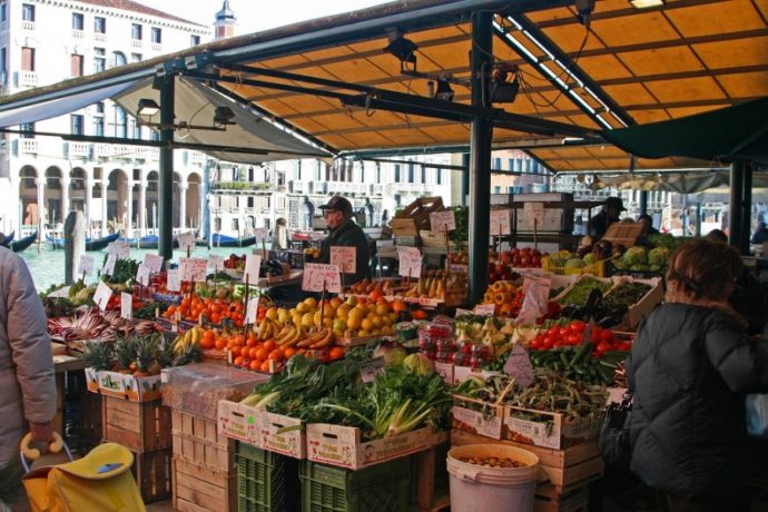 Rialto Market is a morning things to do in venice with kids