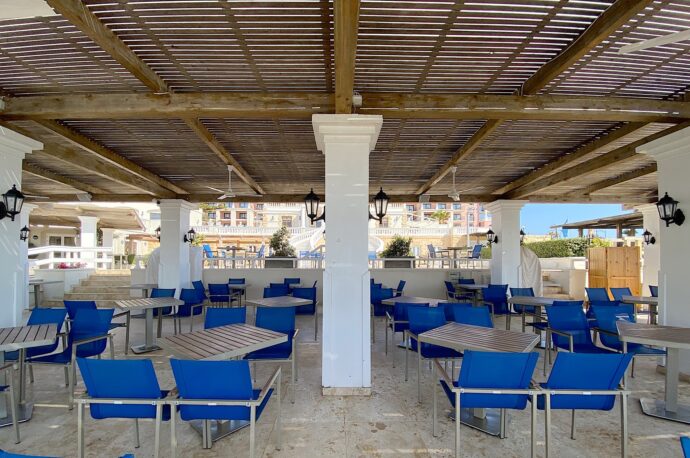 A great hotel restaurant in Malta with a sea view