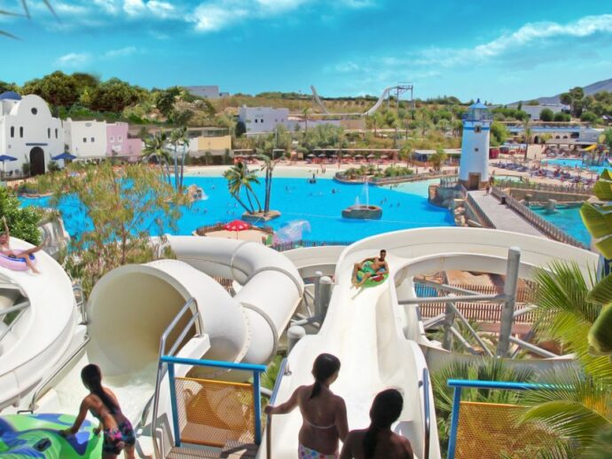 a great water park to enjoy during the day in Benidorm with kids