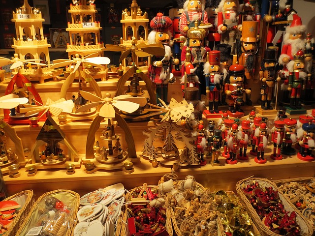 Christmas ornaments to buy at Christmas Markets in Berlin