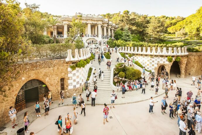 unique attractions to do with kids in Barcelona